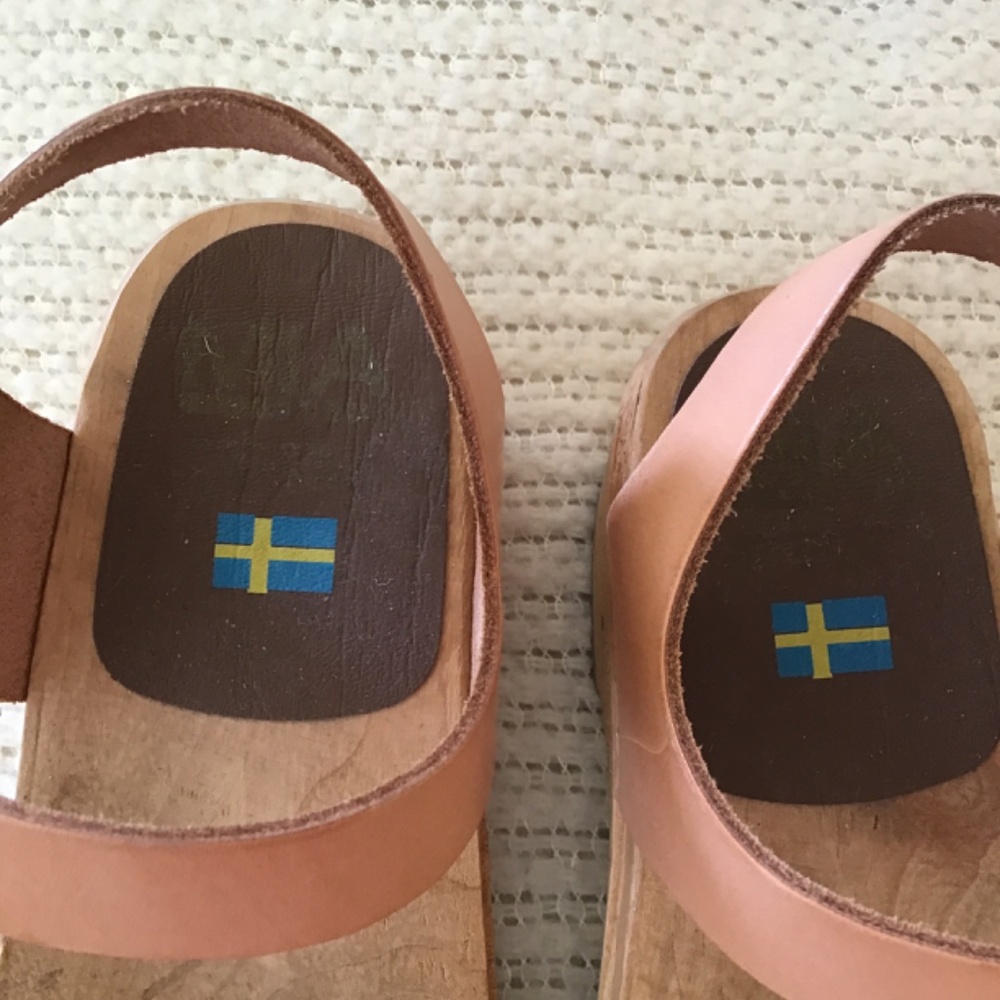MIA Swedish Clogs - Picture 4 of 4